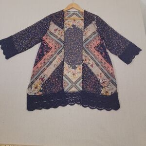 Jolt Omens Size Medium Kimono Beautiful Multicolor Flowers & Crochet Hem Sheer